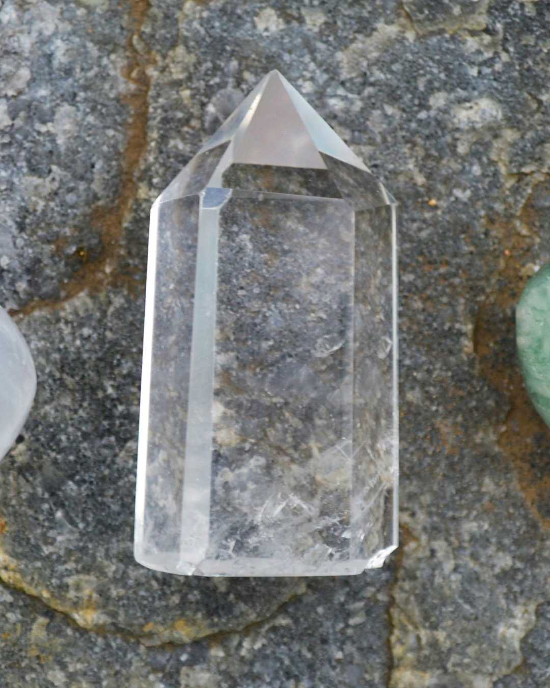 Gema selenita pulida