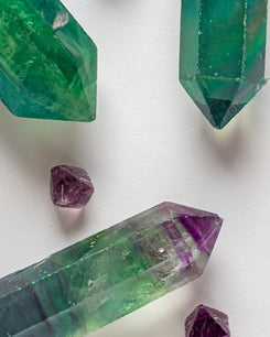 Gema jade verde pulida